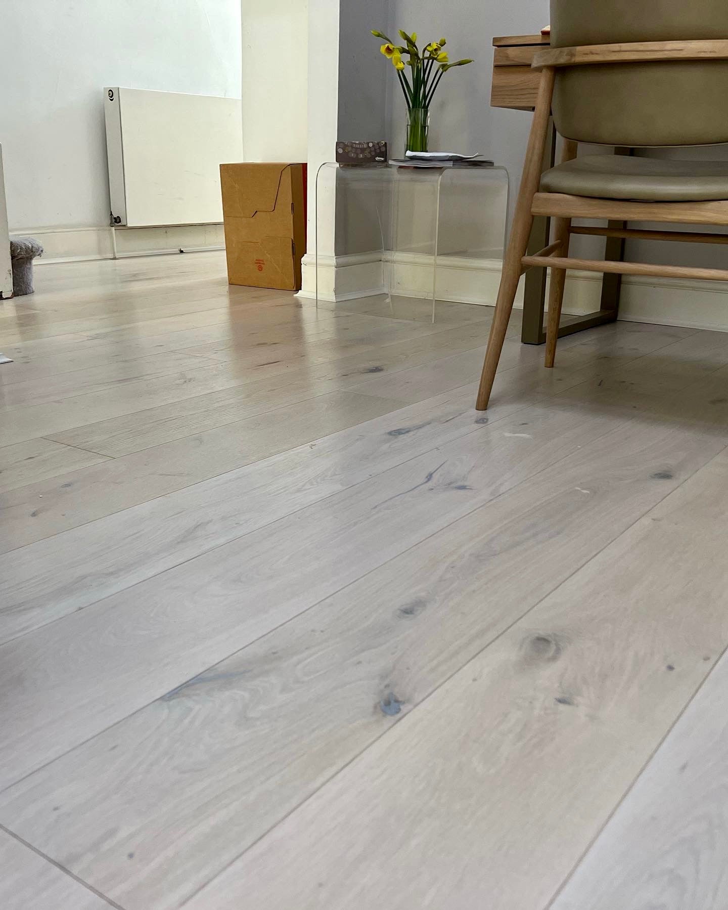 White lacquer oak flooring “St James Collections”