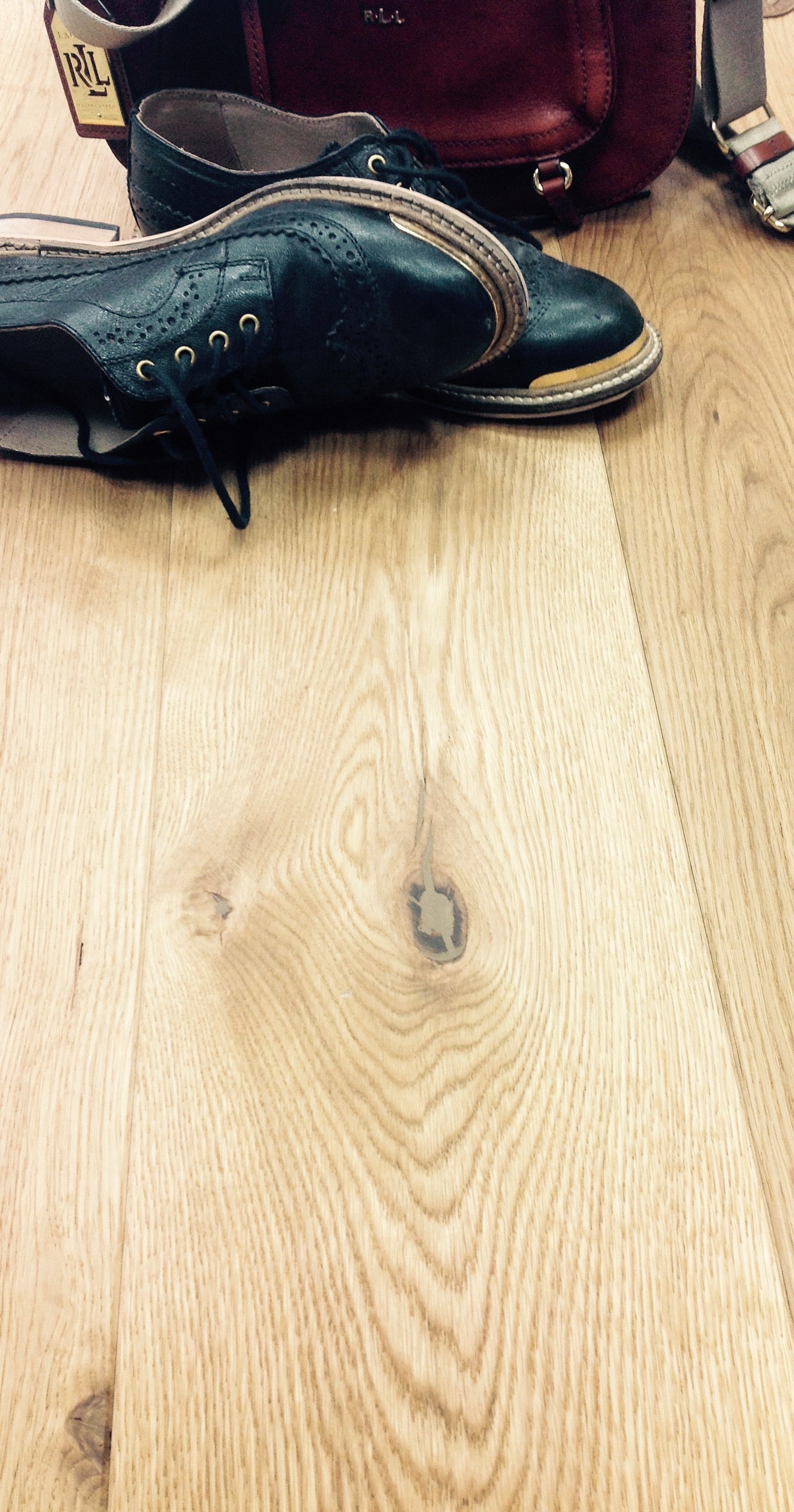 Natural Rustic wood engineered flooring 190mm 2.16sq per pack. Only £49.00sqm